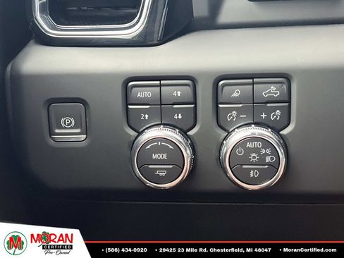 Used 2024 GMC Sierra 2500 Denali w/ Denali Reserve Package AWD/4WD image 27