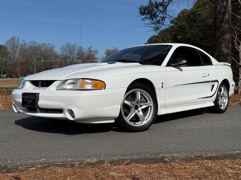 Used 1997 Ford Mustang Cobra image 2