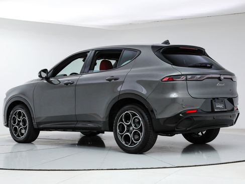 New 2026 Alfa Romeo Tonale Sprint w/ Red Premium Package AWD/4WD image 3