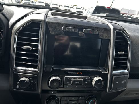 Used 2016 Ford F150 XLT w/ Equipment Group 302A Luxury AWD/4WD image 15