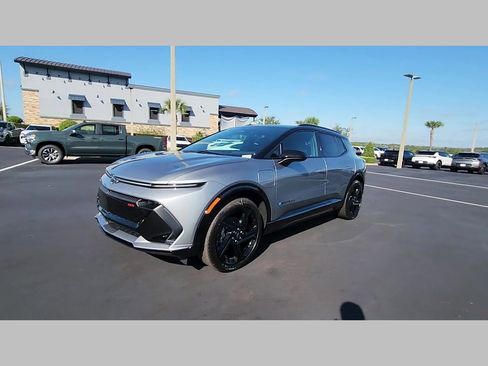 New 2026 Chevrolet Equinox EV RS image 25