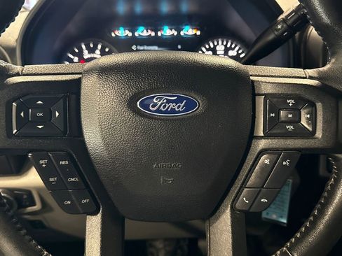 Used 2020 Ford F150 XLT w/ Equipment Group 302A Luxury AWD/4WD image 25