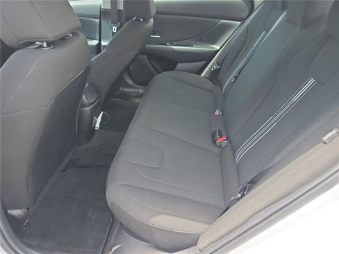 Certified 2025 Hyundai Elantra Blue image 16