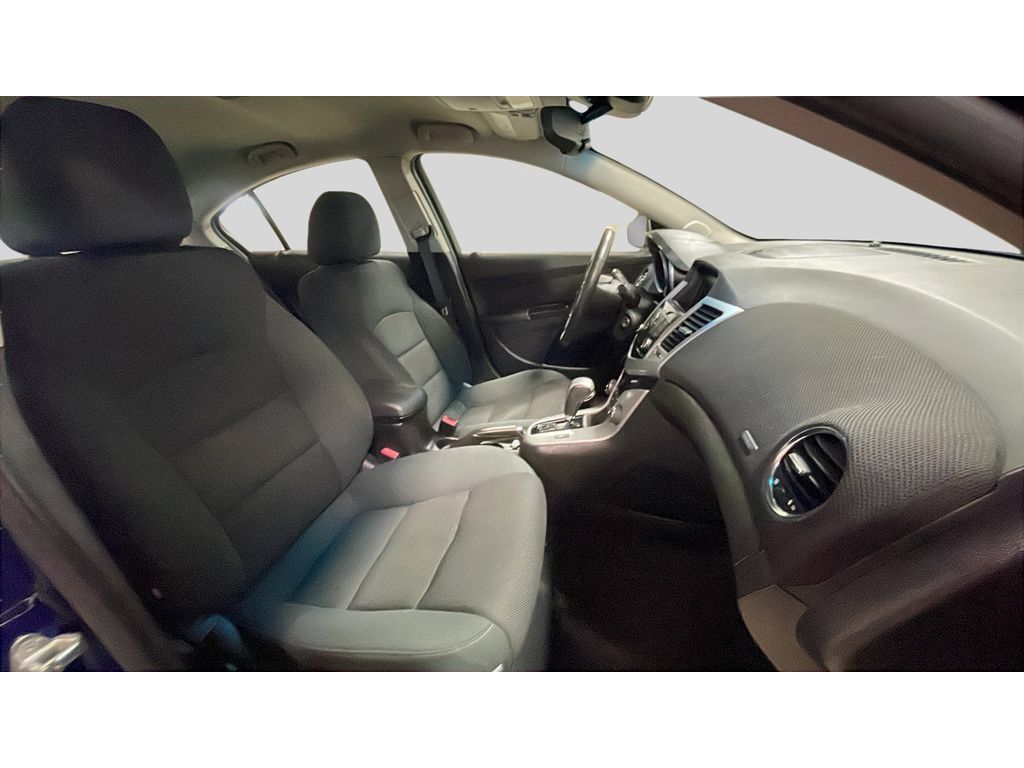 Used 2012 Chevrolet Cruze LT FWD image 17