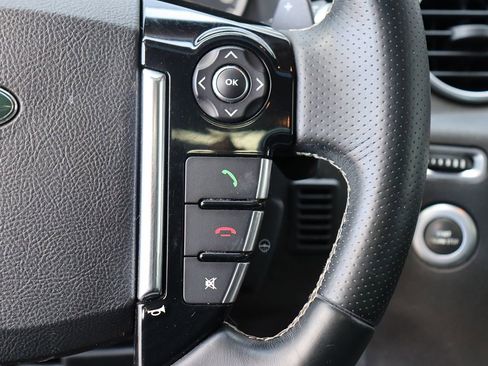 Used 2016 Land Rover LR4 HSE Silver Edition image 17