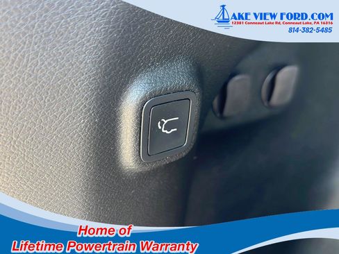 Used 2019 Jeep Cherokee Limited AWD/4WD image 9