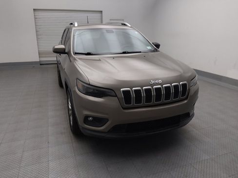 Used 2019 Jeep Cherokee Latitude w/ Popular Appearance Group FWD image 14
