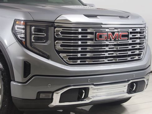 Used 2023 GMC Sierra 1500 Denali AWD/4WD image 40