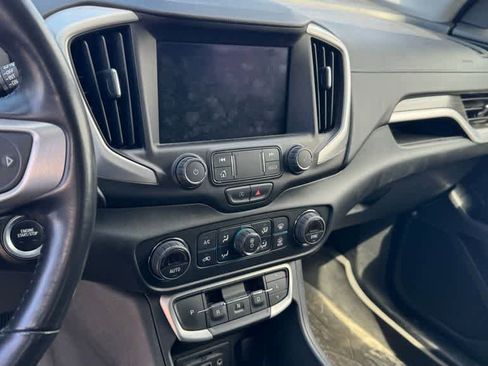 Used 2022 GMC Terrain SLT w/ LPO, Floor Liner Package image 22