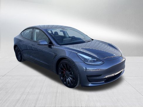 Used 2022 Tesla Model 3 Performance image 3
