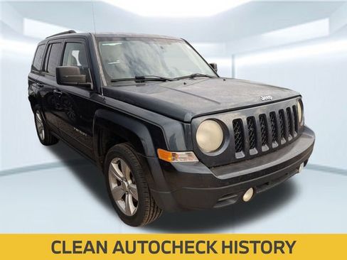Used 2014 Jeep Patriot Sport w/ Power Value Group image 4