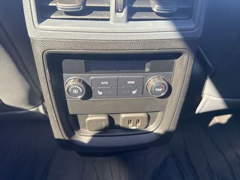 Used 2019 Buick Envision Premium image 27