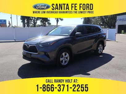 Used 2023 Toyota Highlander AWD