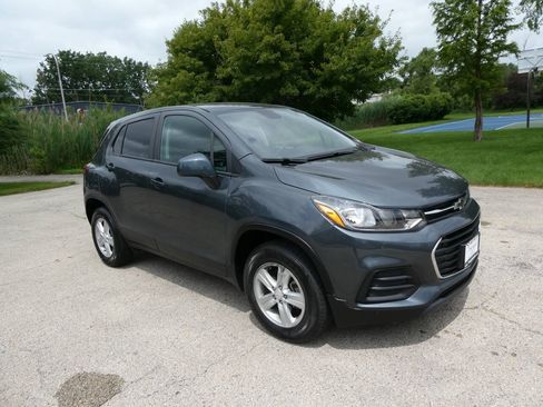 Used 2021 Chevrolet Trax LS w/ Tint and Cruise Package AWD/4WD image 3