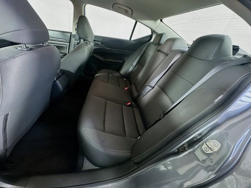 Used 2024 Nissan Altima 2.5 SV image 25