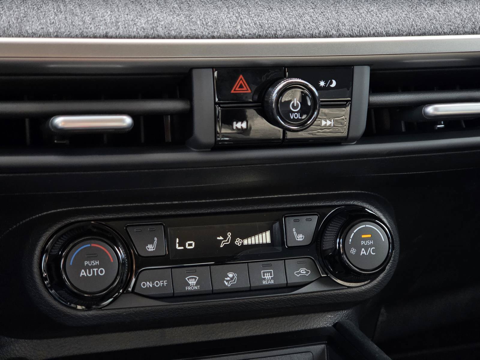 New 2027 Nissan Kicks SV w/ Cold Weather Package FWD image 21