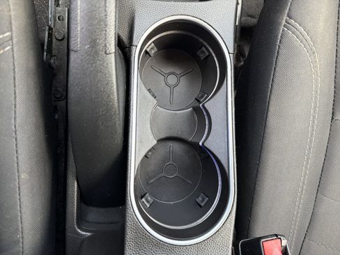 Certified 2018 Ford Fiesta SE FWD image 8