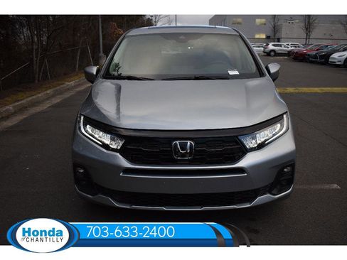 New 2026 Honda Odyssey Touring image 2
