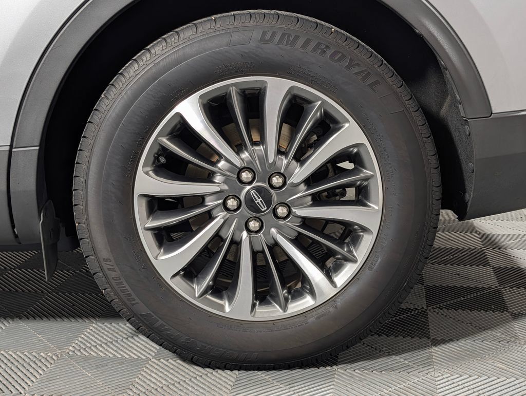 Used 2021 Lincoln Nautilus FWD w/ Equipment Group 101A image 26