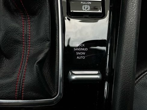 Used 2025 Jeep Compass Trailhawk w/ Trailer Tow Group image 23