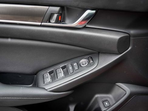 Used 2020 Honda Accord Sport image 19