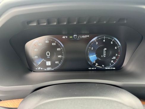 Used 2022 Volvo XC90 T6 Momentum w/ Advanced Package image 23