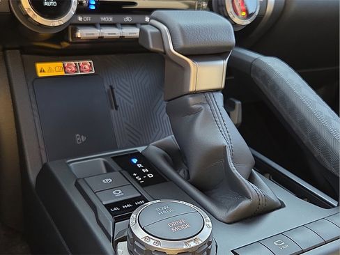 New 2025 Toyota 4Runner Limited image 26