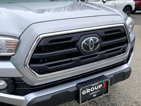 Used 2018 Toyota Tacoma SR5 image 32
