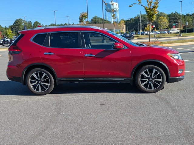 Used 2017 Nissan Rogue SL w/ SL Premium Package FWD image 3