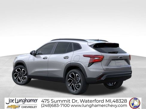 New 2026 Chevrolet Trax RS w/ Driver Confidence Package FWD image 3