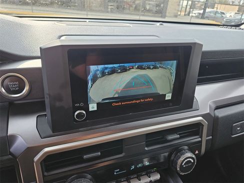 Used 2025 Toyota 4Runner SR5 image 22