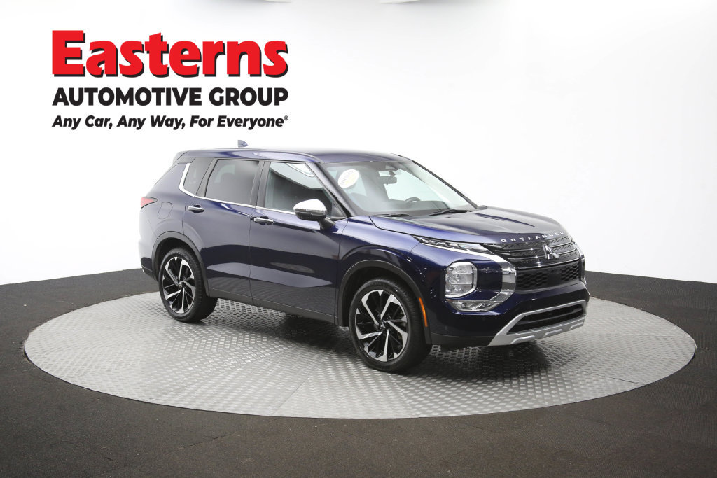 Used 2023 Mitsubishi Outlander SE AWD/4WD image 50