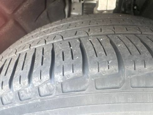 Used 2023 Land Rover Defender 110 X-Dynamic SE AWD/4WD image 6