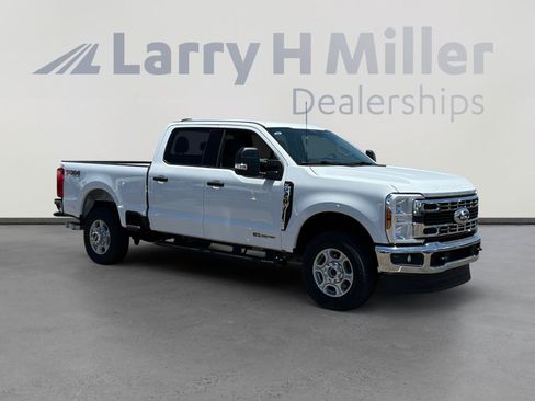New 2026 Ford F350 XLT w/ FX4 Off-Road Package AWD/4WD image 7