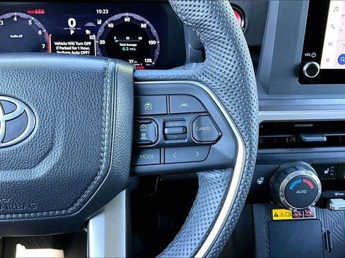 Used 2025 Toyota Tacoma TRD Off-Road w/ TRD Off Road Upgrade Package AWD/4WD image 23