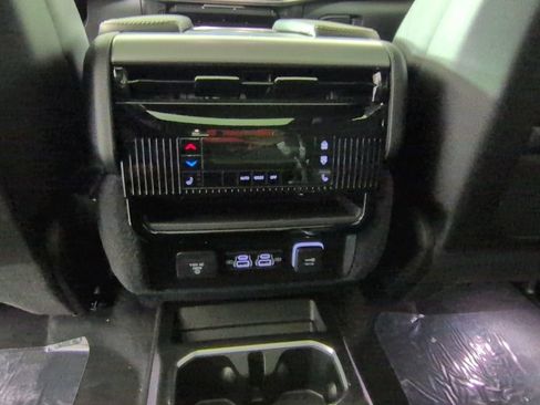 New 2026 Jeep Grand Wagoneer Limited AWD/4WD image 26
