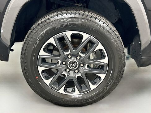 Used 2023 Toyota Tundra Limited w/ Power Package AWD/4WD image 28