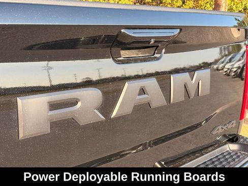 New 2026 RAM 2500 Laramie AWD/4WD image 40