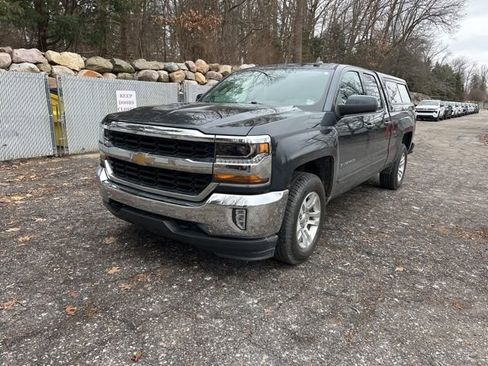 Used 2019 Chevrolet Silverado 1500 LT w/ All Star Edition image 2
