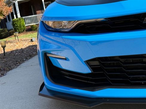 Used 2022 Chevrolet Camaro SS image 10