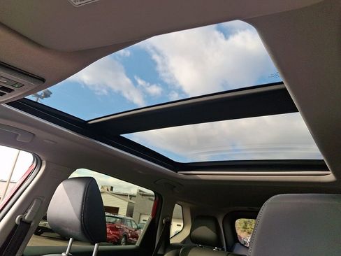 Certified 2024 Nissan Rogue Platinum image 14