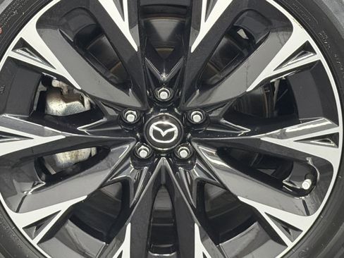 Used 2024 MAZDA CX-90 Plug-In Hybrid w/ Premium Pkg image 5