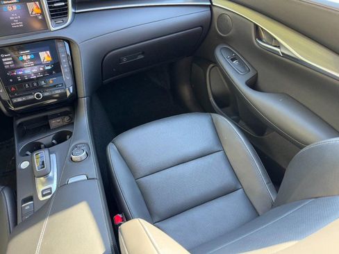 Used 2025 INFINITI QX50 Luxe image 16
