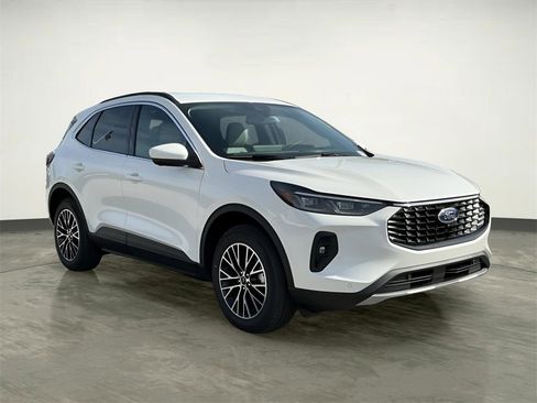 New 2026 Ford Escape SE w/ PHEV Premium Package image 13