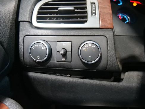 Used 2007 GMC Yukon SLE image 31