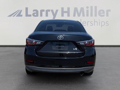 Used 2018 Toyota Yaris iA FWD image 4