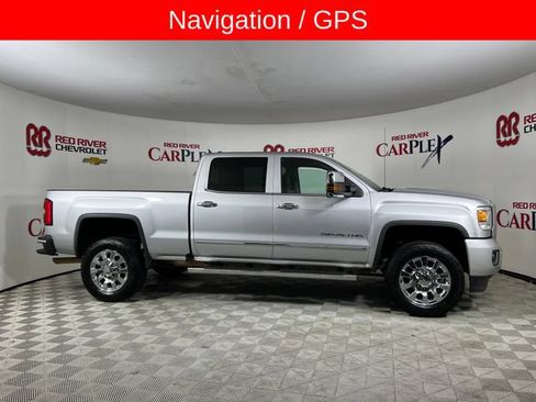 Used 2018 GMC Sierra 2500 Denali AWD/4WD image 10