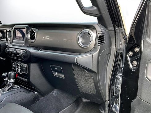 Certified 2020 Jeep Wrangler Unlimited Sahara image 18