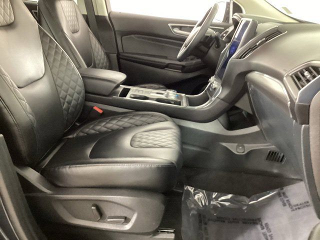 Used 2024 Ford Edge Titanium w/ Equipment Group 301A AWD/4WD image 22