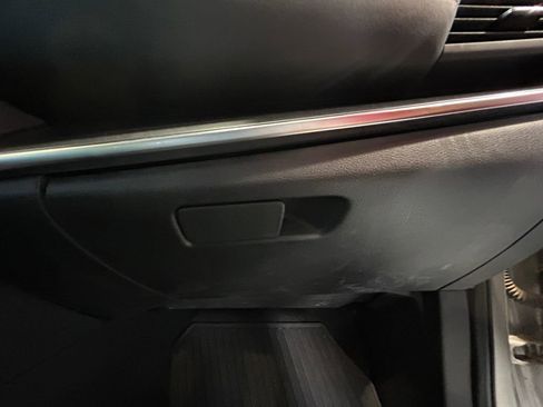 Used 2024 Nissan Rogue SV image 24